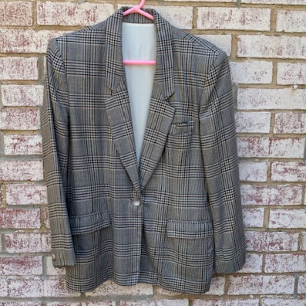 Jos A. Bank plaid blazer size 8